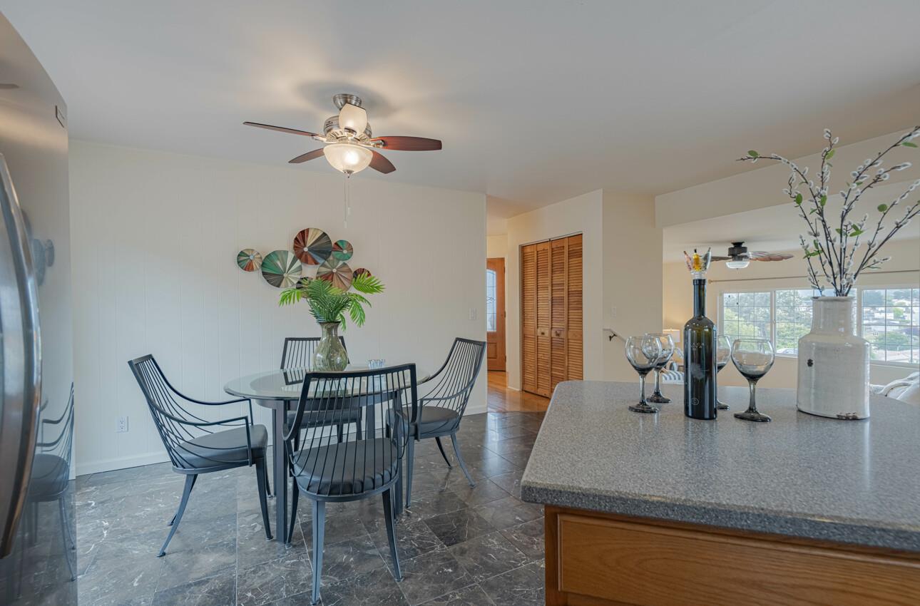Detail Gallery Image 14 of 39 For 9 Harrow Court, Seaside,  CA 93955 - 3 Beds | 2 Baths