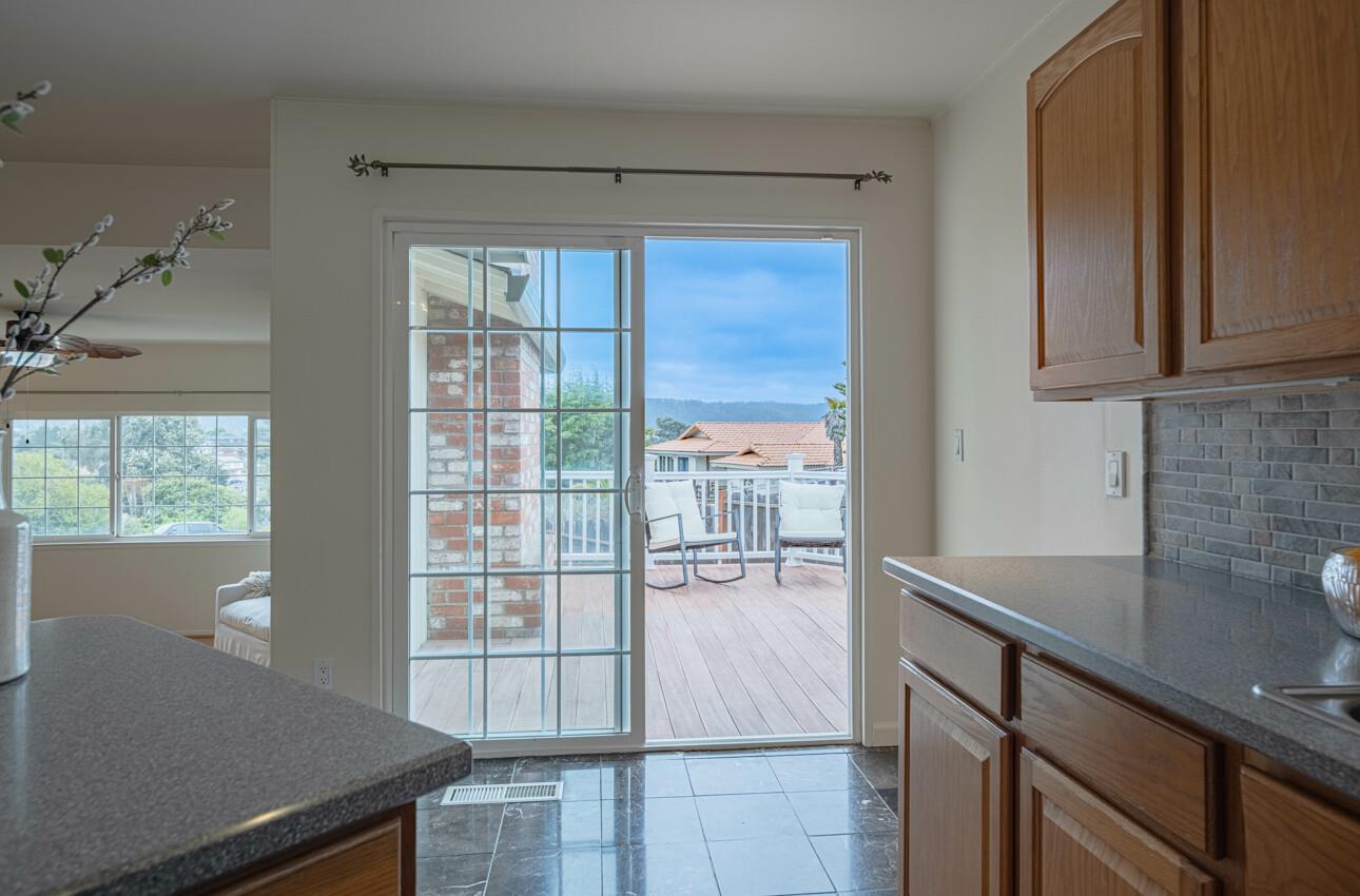Detail Gallery Image 15 of 39 For 9 Harrow Court, Seaside,  CA 93955 - 3 Beds | 2 Baths