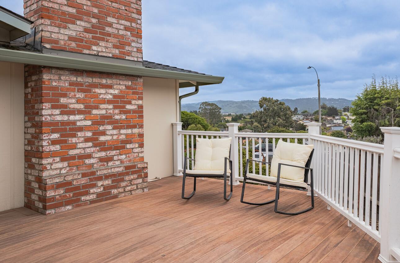 Detail Gallery Image 16 of 39 For 9 Harrow Court, Seaside,  CA 93955 - 3 Beds | 2 Baths