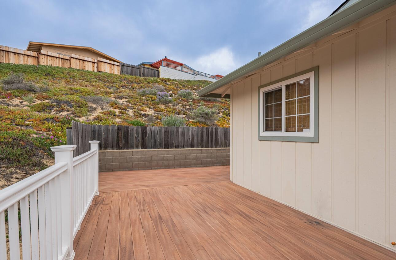 Detail Gallery Image 17 of 39 For 9 Harrow Court, Seaside,  CA 93955 - 3 Beds | 2 Baths
