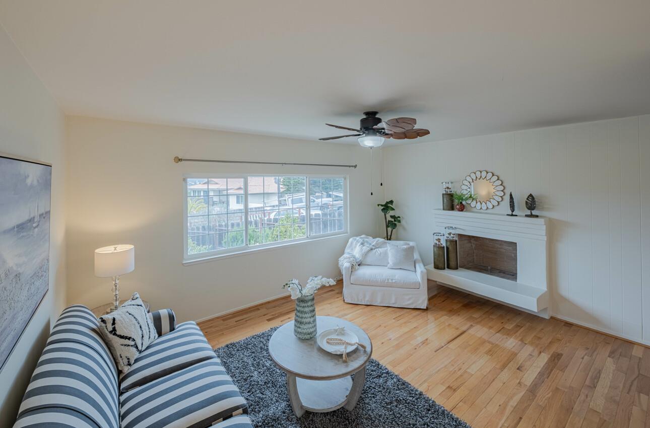 Detail Gallery Image 5 of 39 For 9 Harrow Court, Seaside,  CA 93955 - 3 Beds | 2 Baths