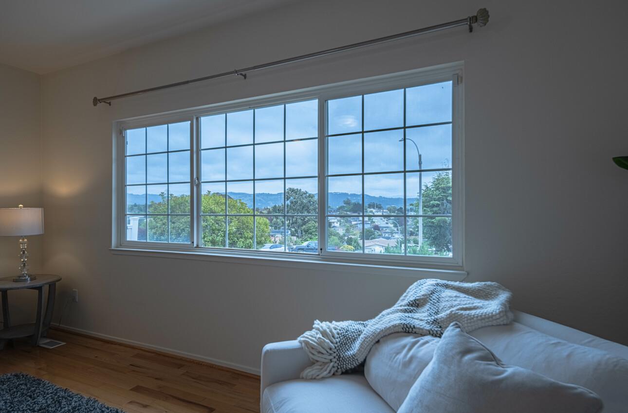 Detail Gallery Image 6 of 39 For 9 Harrow Court, Seaside,  CA 93955 - 3 Beds | 2 Baths