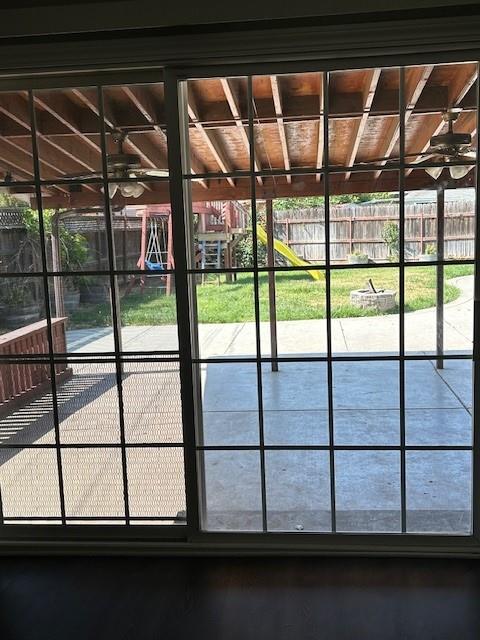 Detail Gallery Image 8 of 18 For 471 Helen Ave, Tracy,  CA 95376 - 4 Beds | 2 Baths