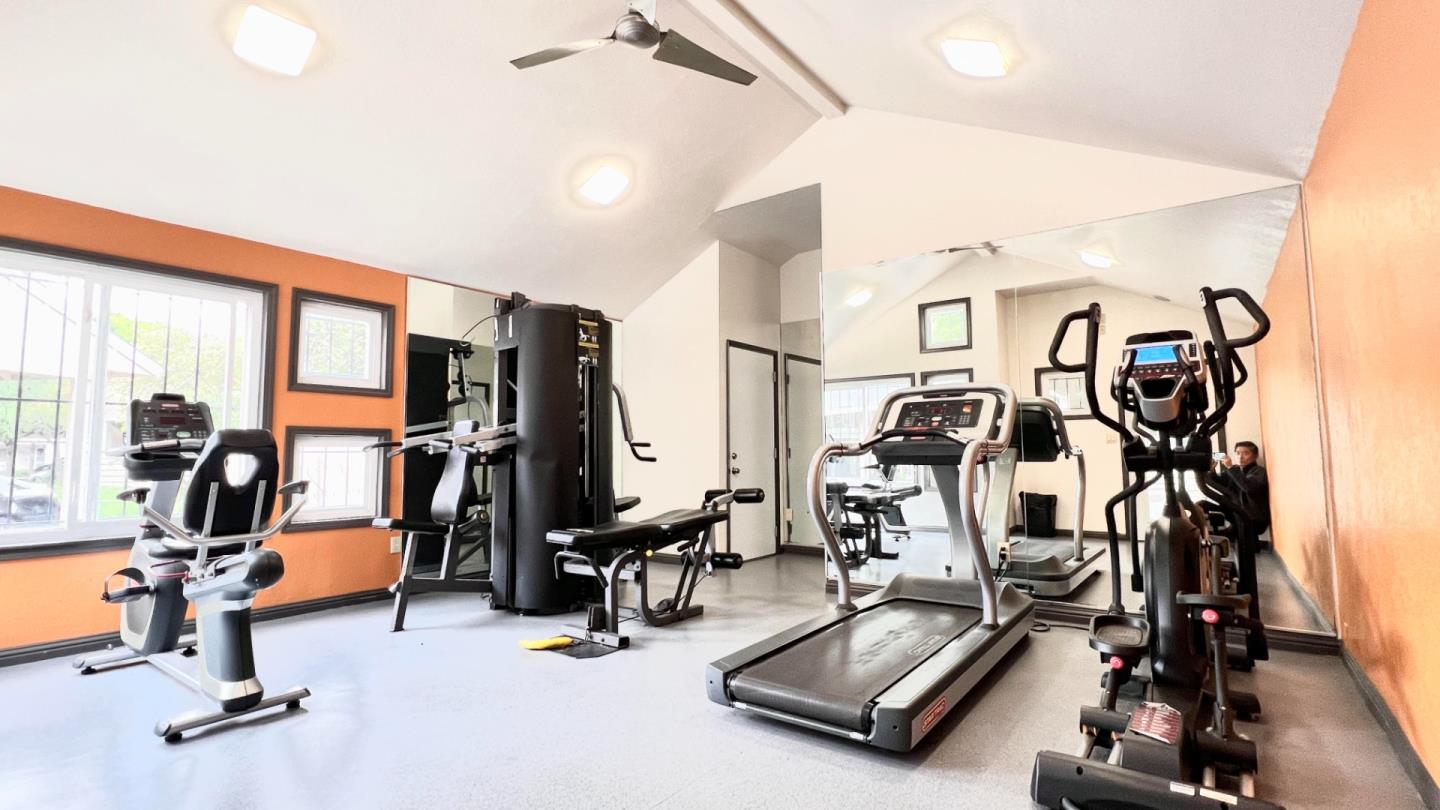 Detail Gallery Image 36 of 38 For 57 Monte Verano Ct, San Jose,  CA 95116 - 2 Beds | 1 Baths