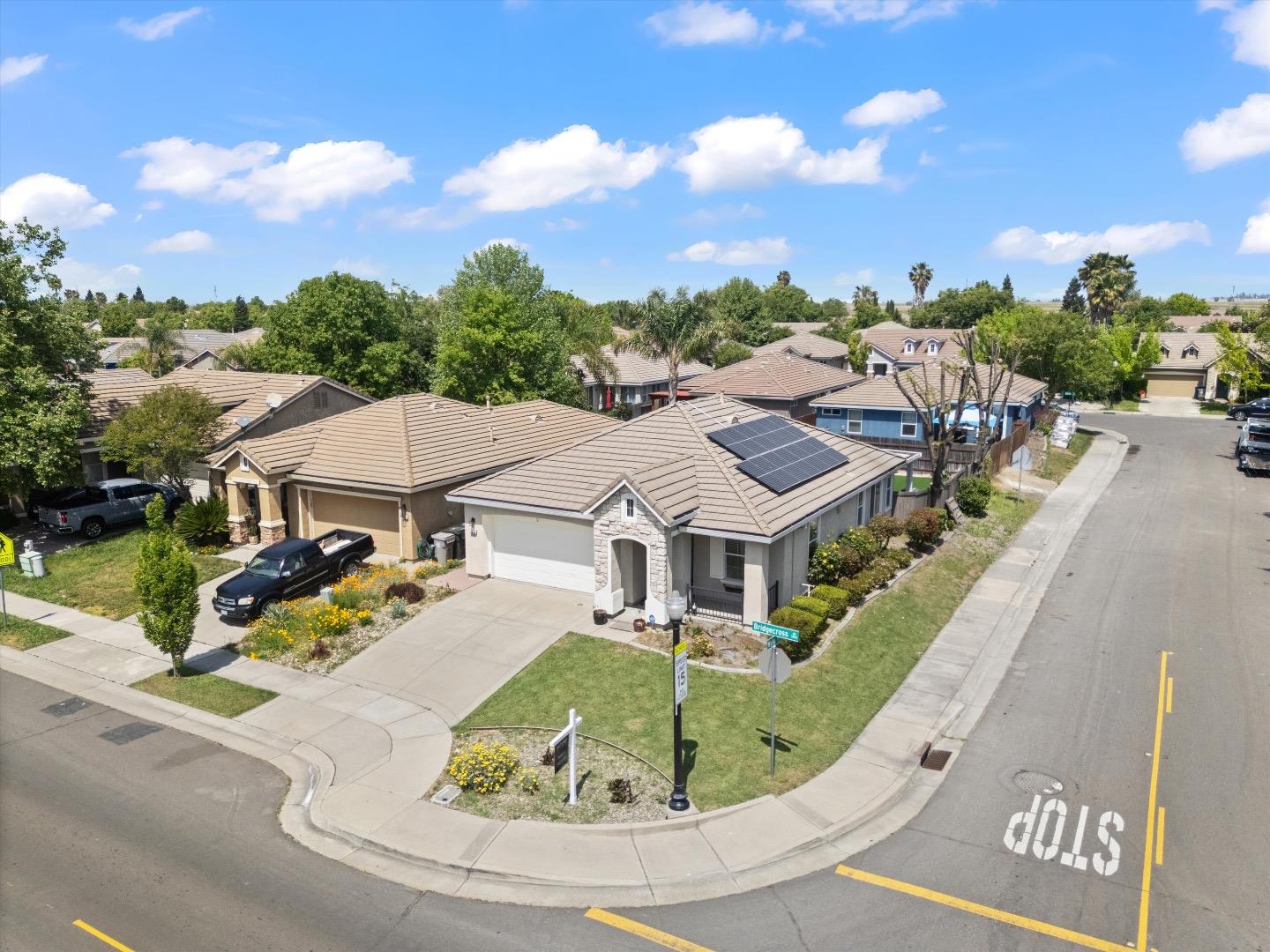 Detail Gallery Image 12 of 17 For 5850 Bridgecross Dr, Sacramento,  CA 95835 - 3 Beds | 2 Baths