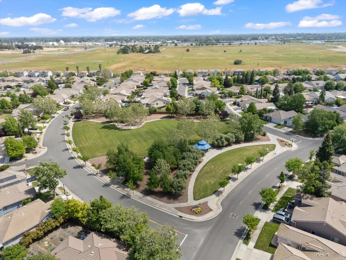 Detail Gallery Image 17 of 17 For 5850 Bridgecross Dr, Sacramento,  CA 95835 - 3 Beds | 2 Baths