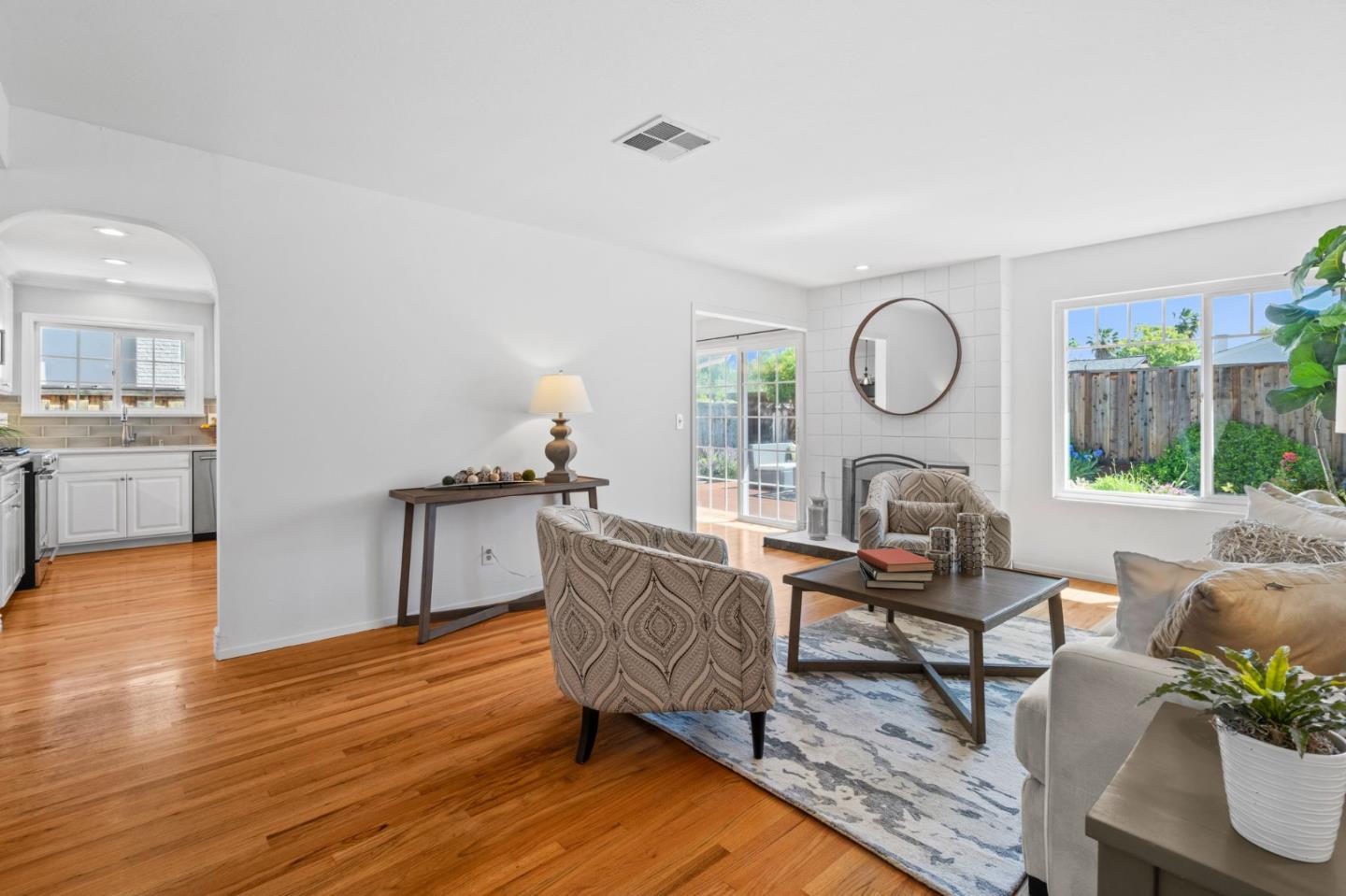Detail Gallery Image 11 of 49 For 6150 Oneida Dr, San Jose,  CA 95123 - 3 Beds | 2 Baths