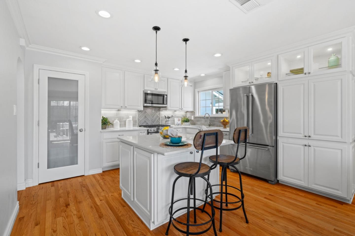 Detail Gallery Image 17 of 49 For 6150 Oneida Dr, San Jose,  CA 95123 - 3 Beds | 2 Baths