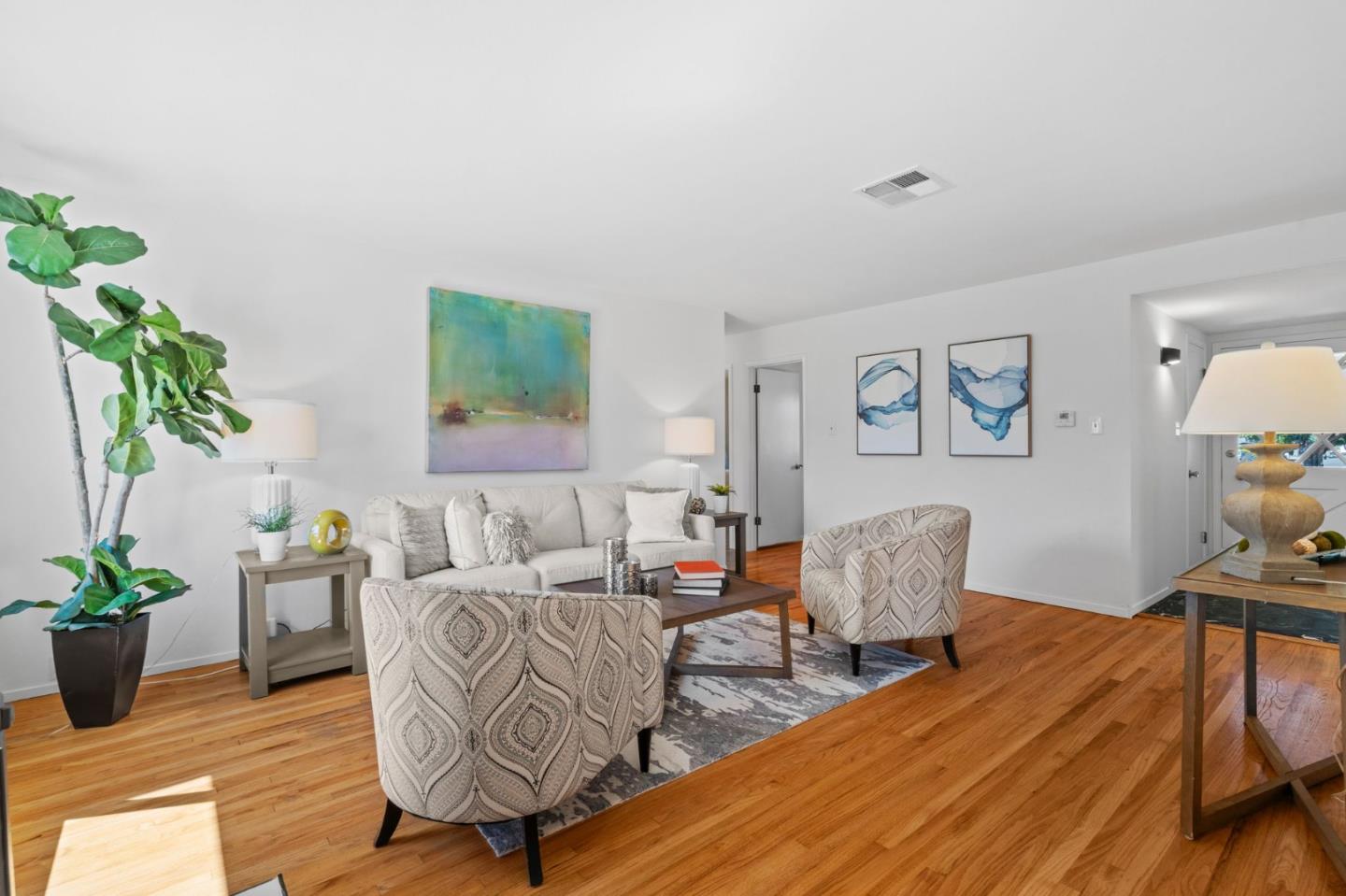 Detail Gallery Image 9 of 49 For 6150 Oneida Dr, San Jose,  CA 95123 - 3 Beds | 2 Baths