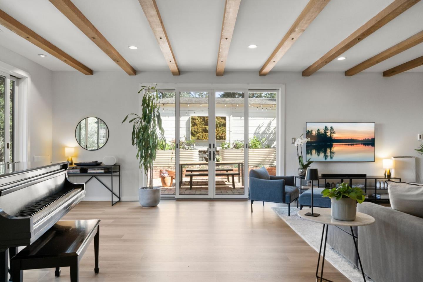 Detail Gallery Image 10 of 59 For 1670 Whitham Ave, Los Altos,  CA 94024 - 4 Beds | 3 Baths