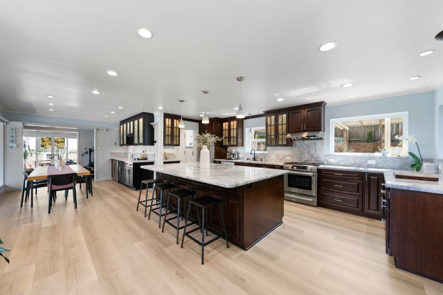 Detail Gallery Image 17 of 59 For 1670 Whitham Ave, Los Altos,  CA 94024 - 4 Beds | 3 Baths