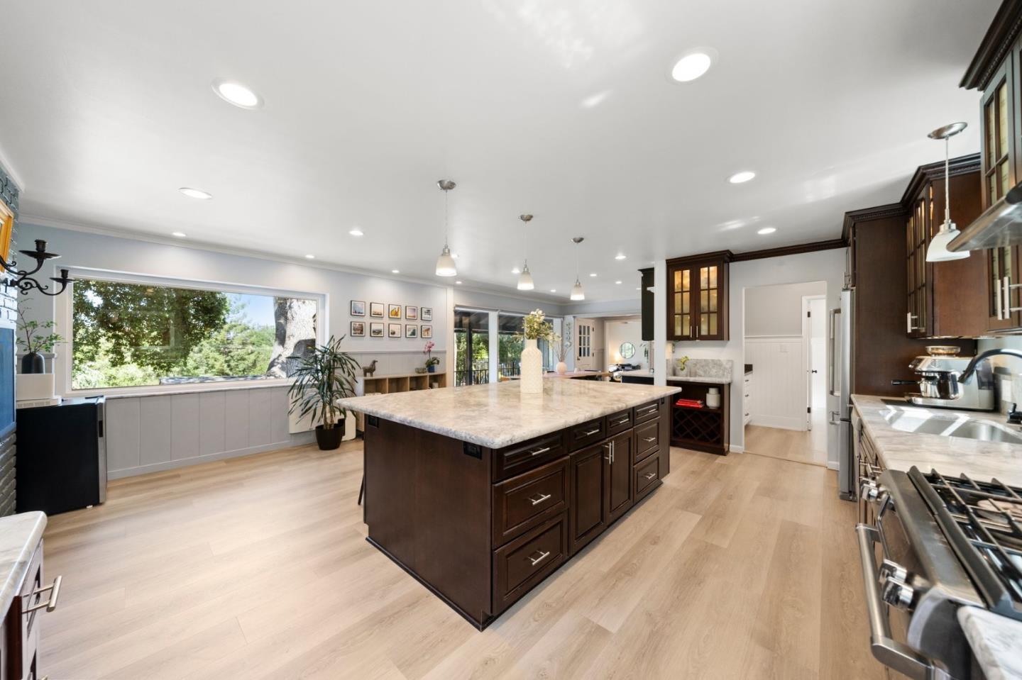 Detail Gallery Image 18 of 59 For 1670 Whitham Ave, Los Altos,  CA 94024 - 4 Beds | 3 Baths