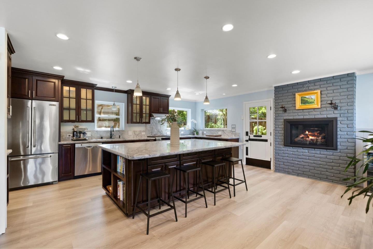 Detail Gallery Image 2 of 59 For 1670 Whitham Ave, Los Altos,  CA 94024 - 4 Beds | 3 Baths