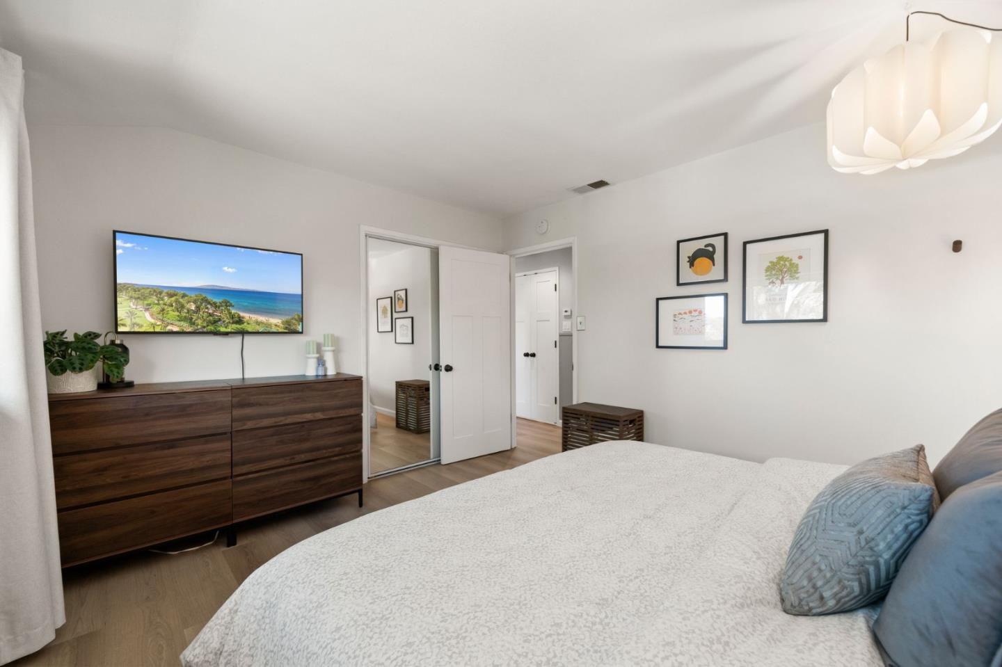 Detail Gallery Image 24 of 59 For 1670 Whitham Ave, Los Altos,  CA 94024 - 4 Beds | 3 Baths