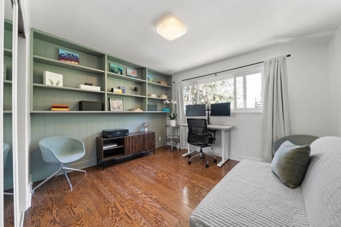 Detail Gallery Image 25 of 59 For 1670 Whitham Ave, Los Altos,  CA 94024 - 4 Beds | 3 Baths