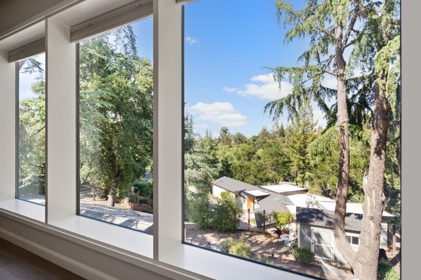 Detail Gallery Image 30 of 59 For 1670 Whitham Ave, Los Altos,  CA 94024 - 4 Beds | 3 Baths
