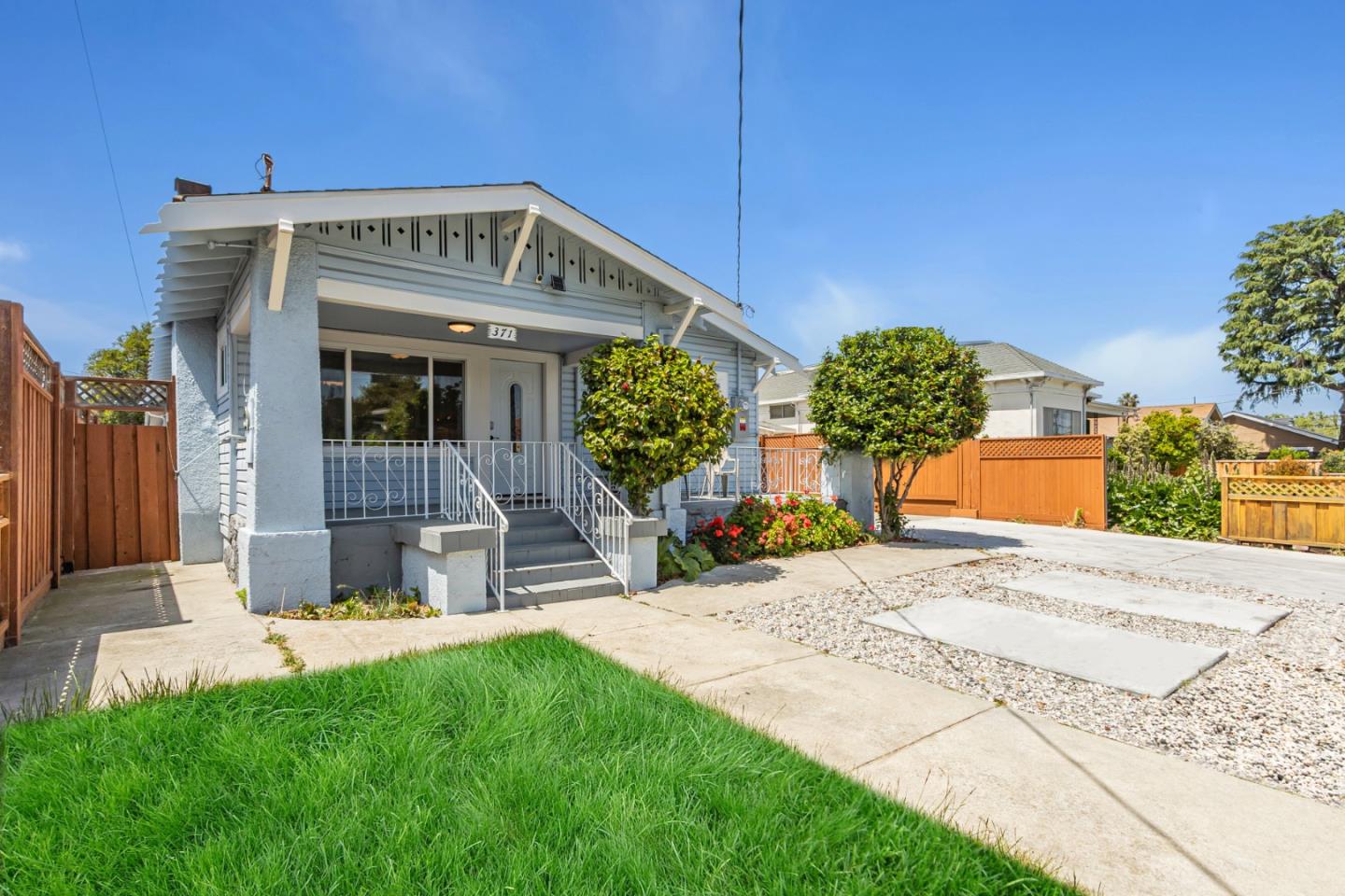 Detail Gallery Image 2 of 60 For 371 Menker Ave, San Jose,  CA 95128 - 5 Beds | 4 Baths