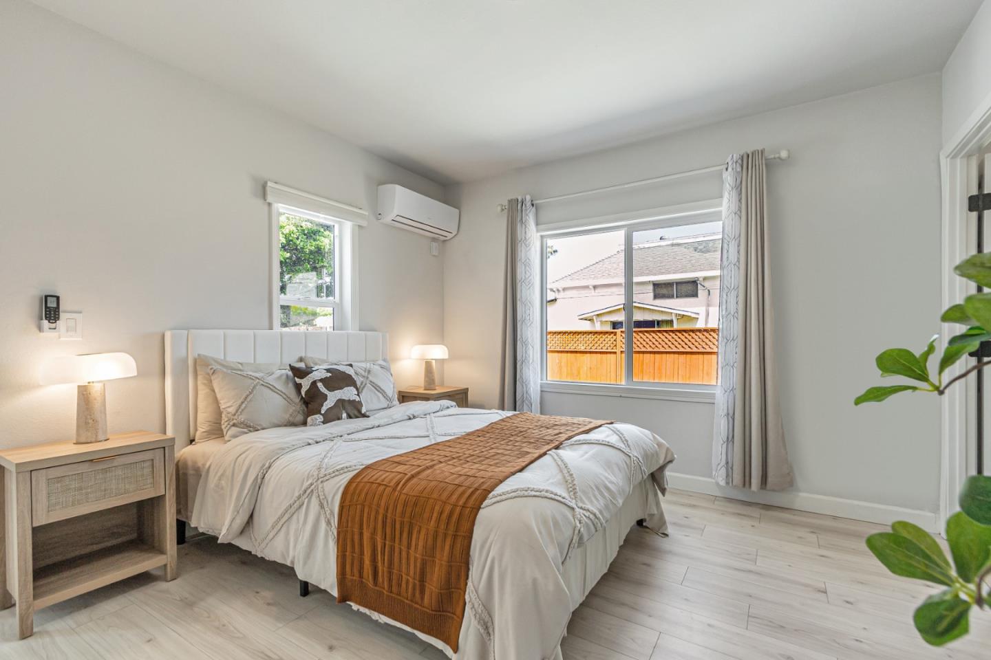Detail Gallery Image 24 of 60 For 371 Menker Ave, San Jose,  CA 95128 - 5 Beds | 4 Baths