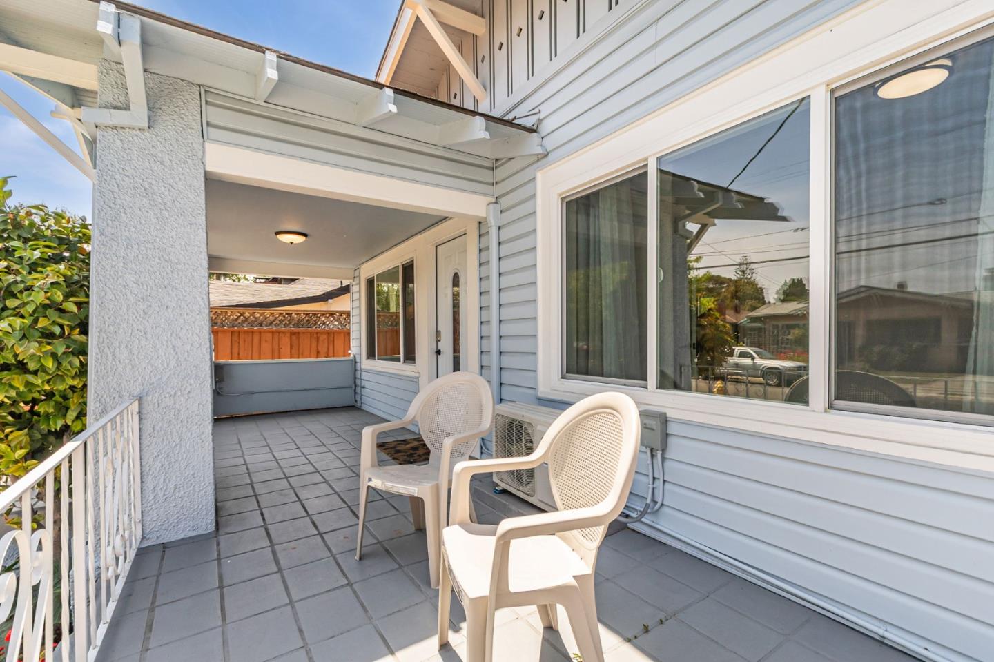 Detail Gallery Image 4 of 60 For 371 Menker Ave, San Jose,  CA 95128 - 5 Beds | 4 Baths