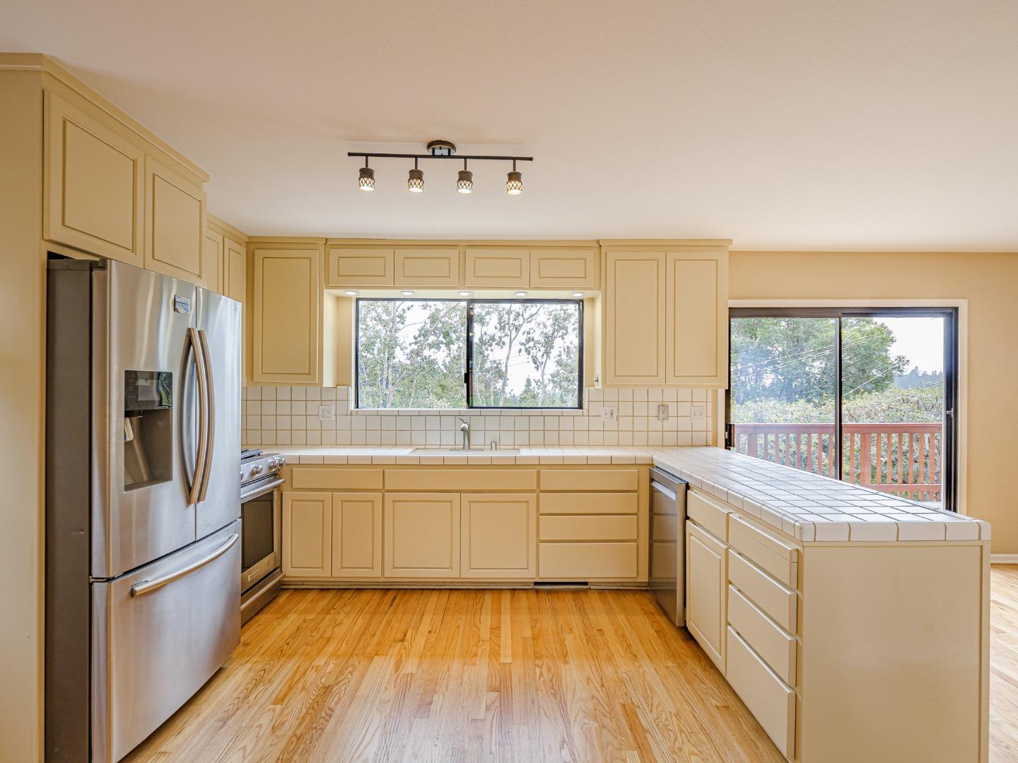 Detail Gallery Image 13 of 55 For 3040 Pacific Heights Dr, Aptos,  CA 95003 - 3 Beds | 2 Baths