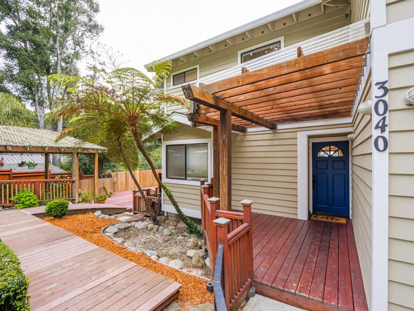 Detail Gallery Image 3 of 55 For 3040 Pacific Heights Dr, Aptos,  CA 95003 - 3 Beds | 2 Baths