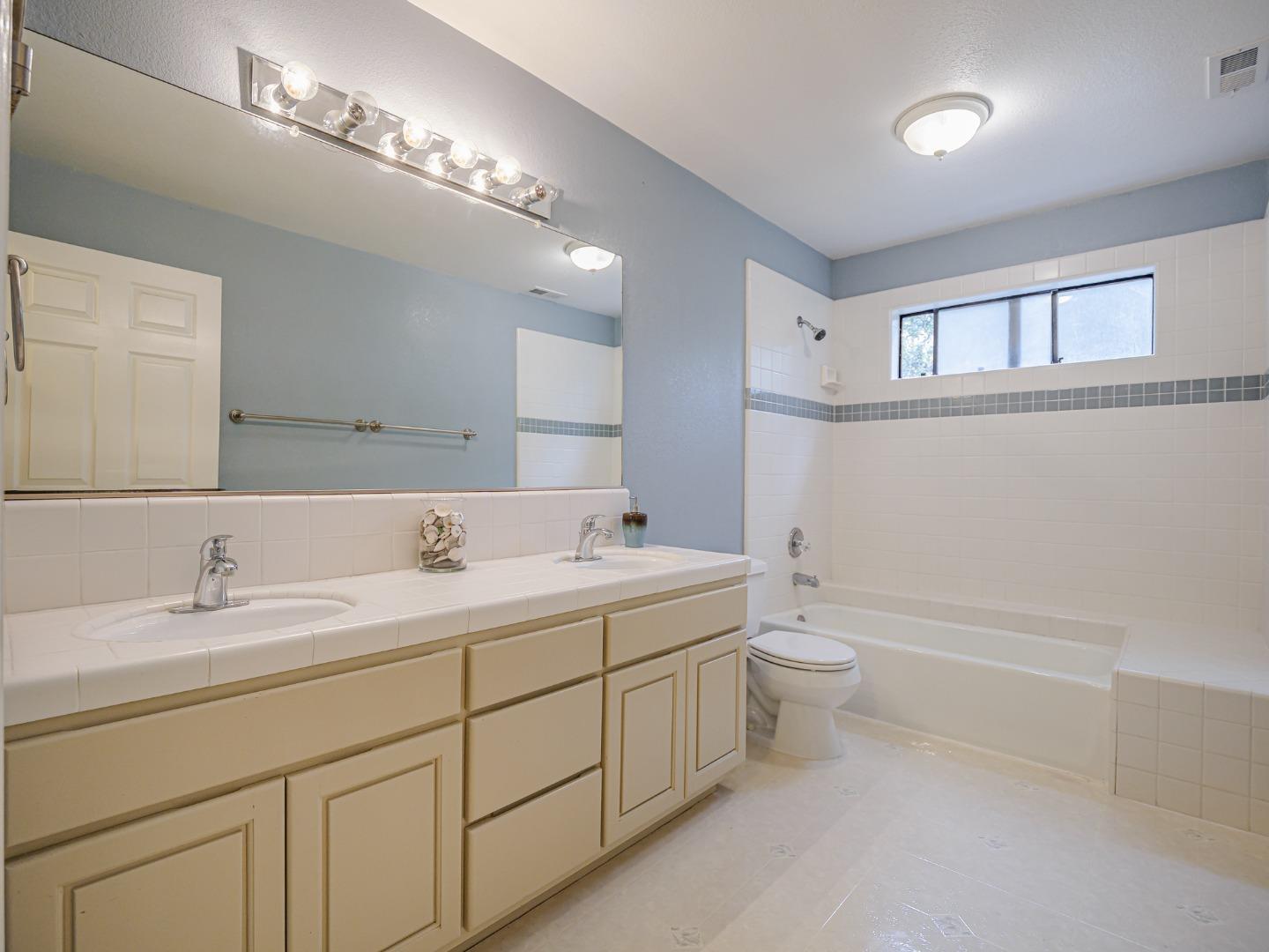 Detail Gallery Image 31 of 55 For 3040 Pacific Heights Dr, Aptos,  CA 95003 - 3 Beds | 2 Baths
