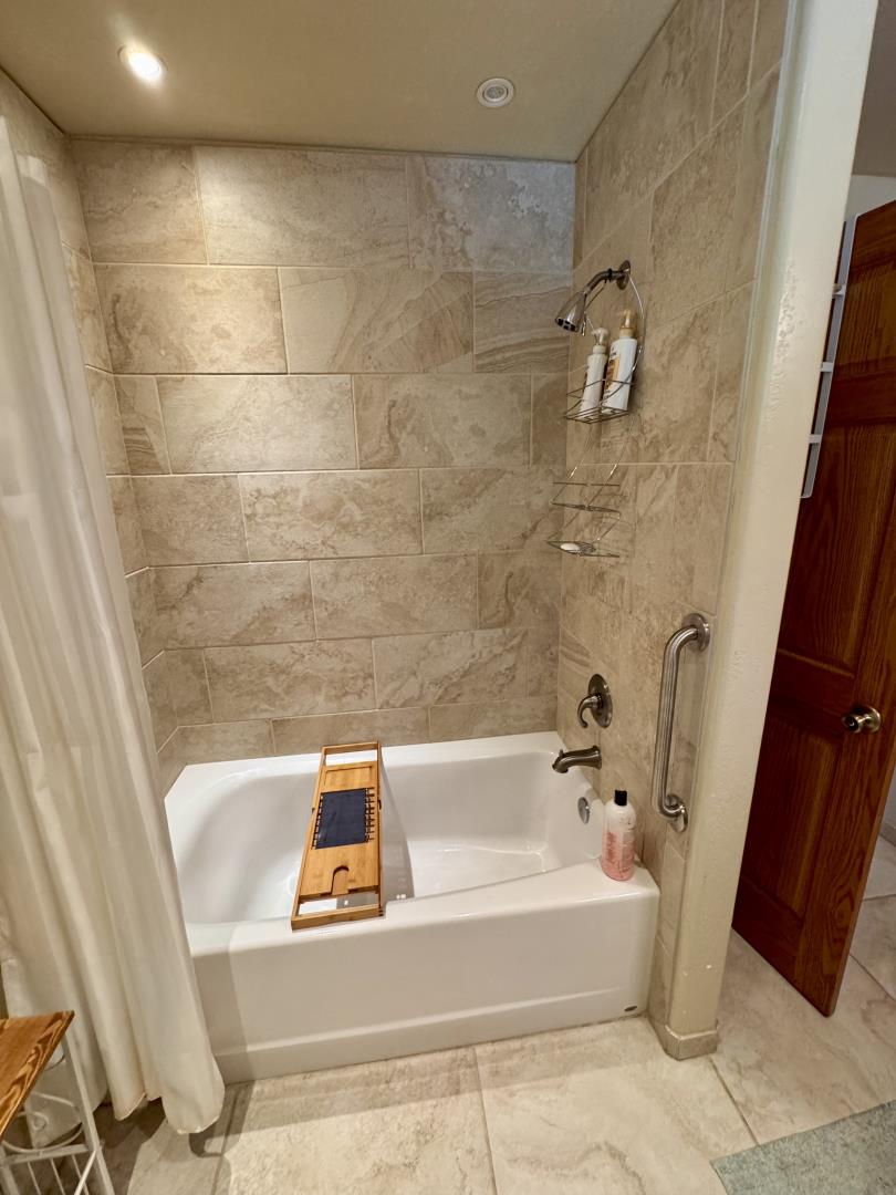 Detail Gallery Image 14 of 47 For 14543 Kathy Ln, Pioneer,  CA 95666 - 3 Beds | 2 Baths