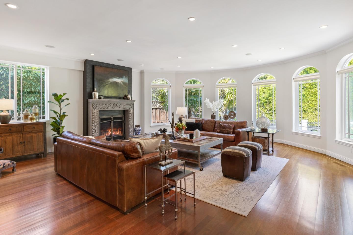 Detail Gallery Image 10 of 54 For 1513 Sanchez Ave, Burlingame,  CA 94010 - 4 Beds | 4/1 Baths