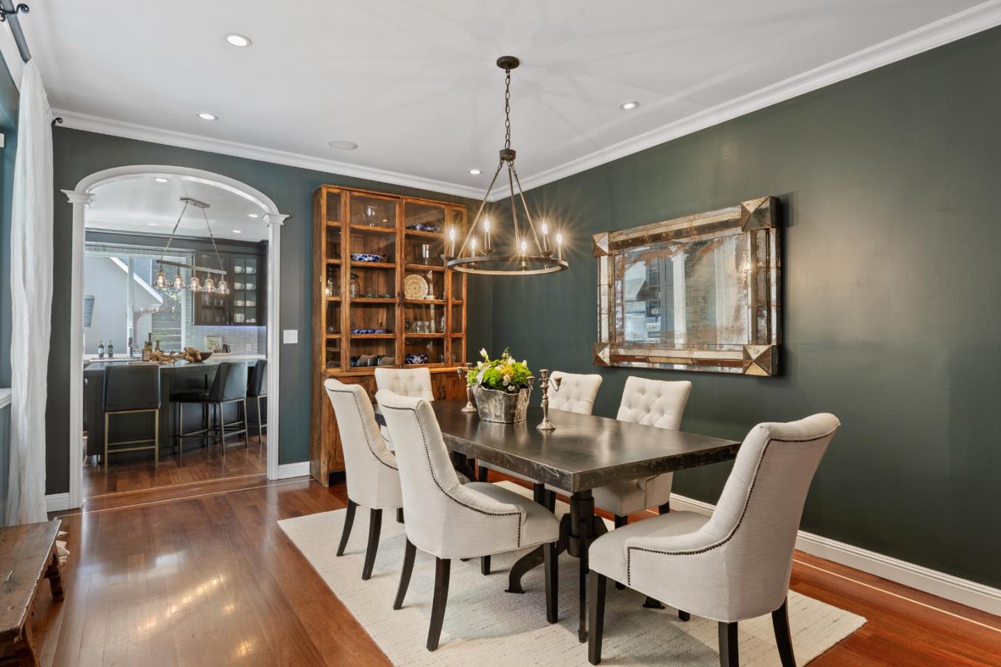 Detail Gallery Image 13 of 54 For 1513 Sanchez Ave, Burlingame,  CA 94010 - 4 Beds | 4/1 Baths