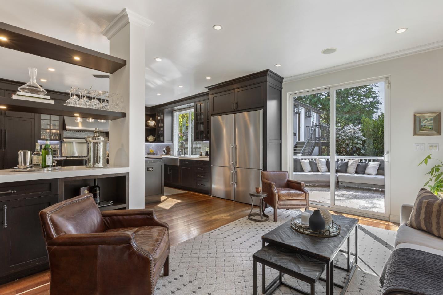 Detail Gallery Image 19 of 54 For 1513 Sanchez Ave, Burlingame,  CA 94010 - 4 Beds | 4/1 Baths