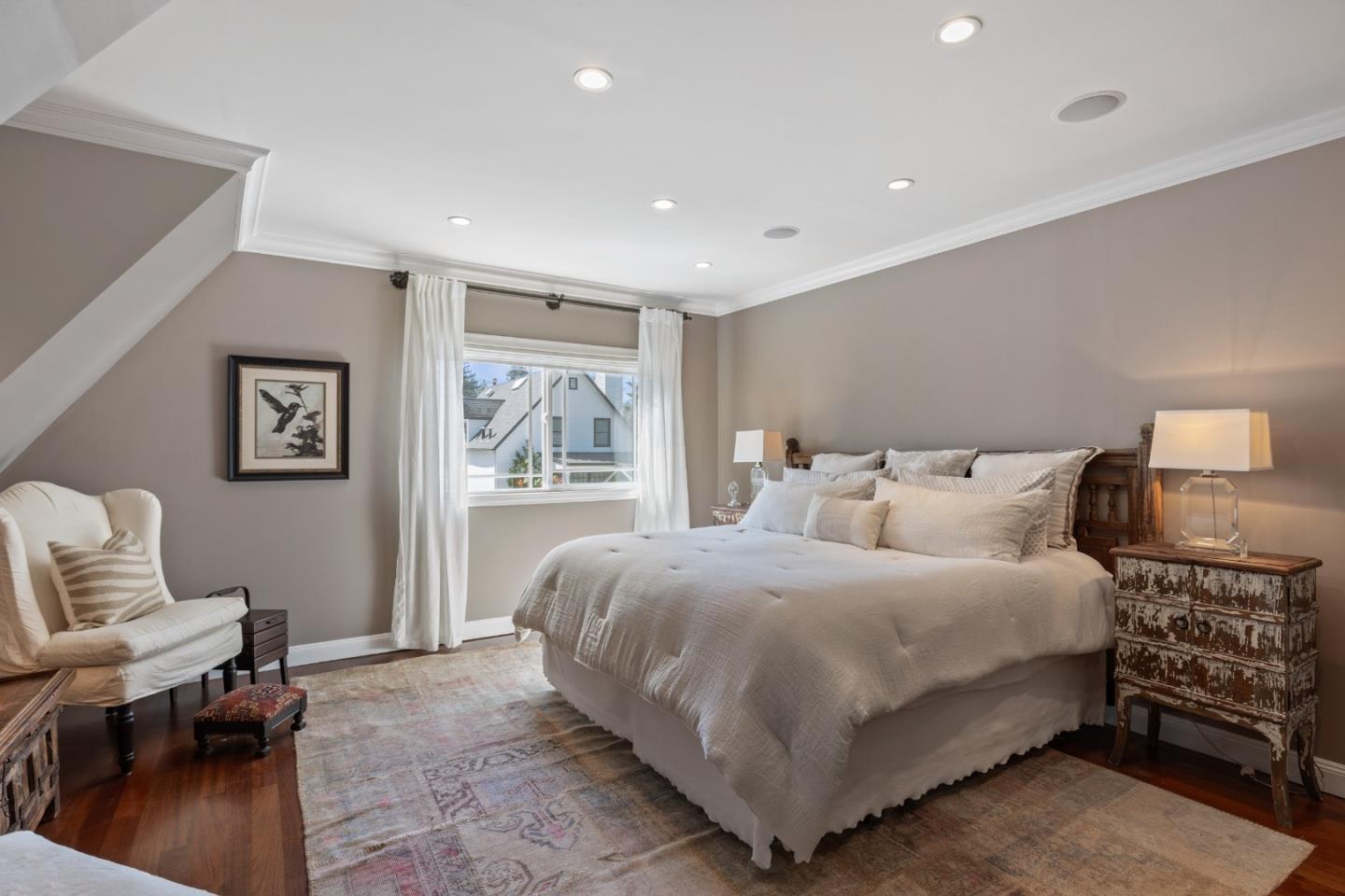 Detail Gallery Image 32 of 54 For 1513 Sanchez Ave, Burlingame,  CA 94010 - 4 Beds | 4/1 Baths
