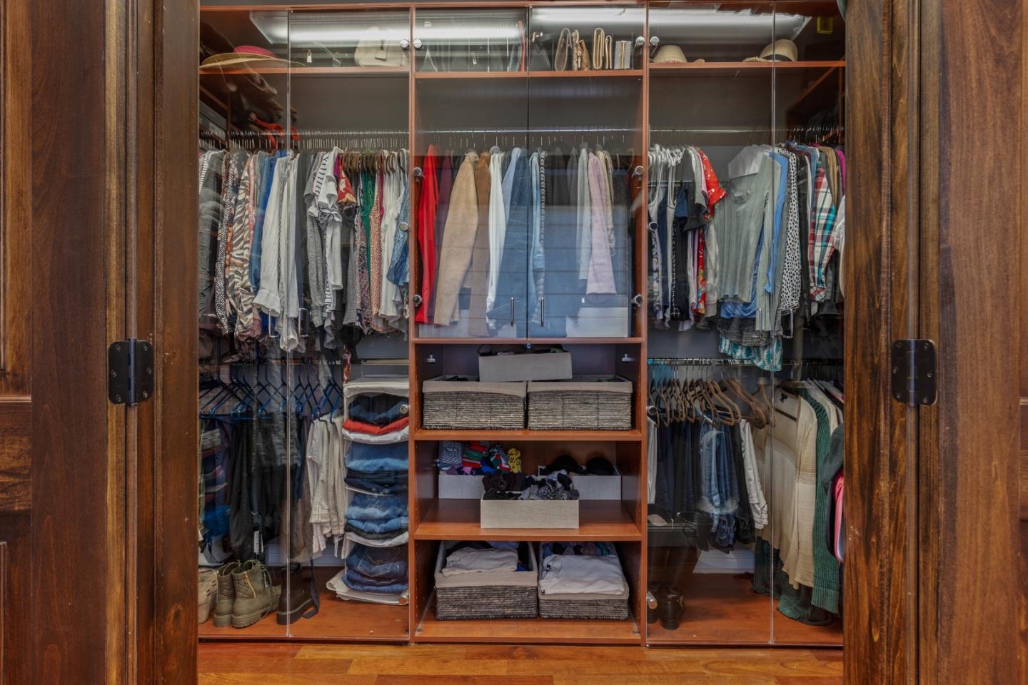 Detail Gallery Image 35 of 54 For 1513 Sanchez Ave, Burlingame,  CA 94010 - 4 Beds | 4/1 Baths