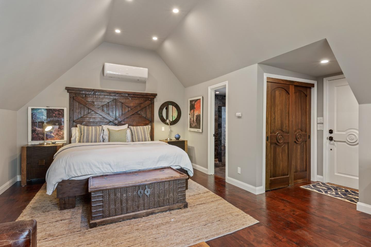 Detail Gallery Image 42 of 54 For 1513 Sanchez Ave, Burlingame,  CA 94010 - 4 Beds | 4/1 Baths