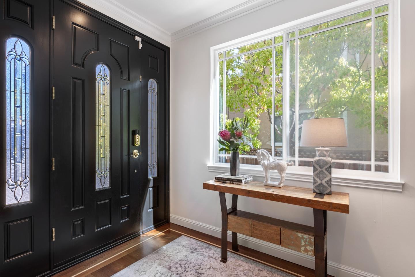 Detail Gallery Image 8 of 54 For 1513 Sanchez Ave, Burlingame,  CA 94010 - 4 Beds | 4/1 Baths