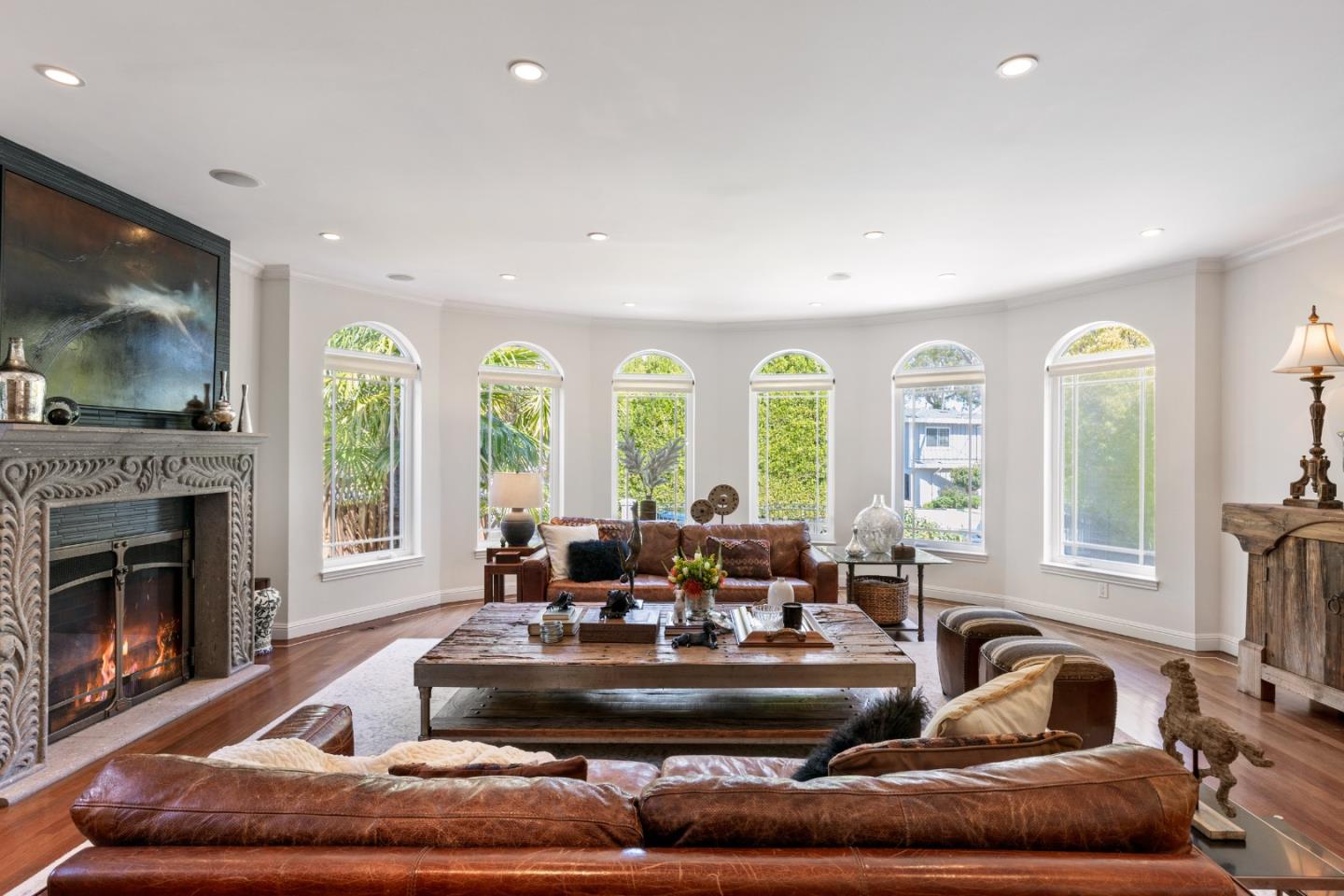 Detail Gallery Image 9 of 54 For 1513 Sanchez Ave, Burlingame,  CA 94010 - 4 Beds | 4/1 Baths