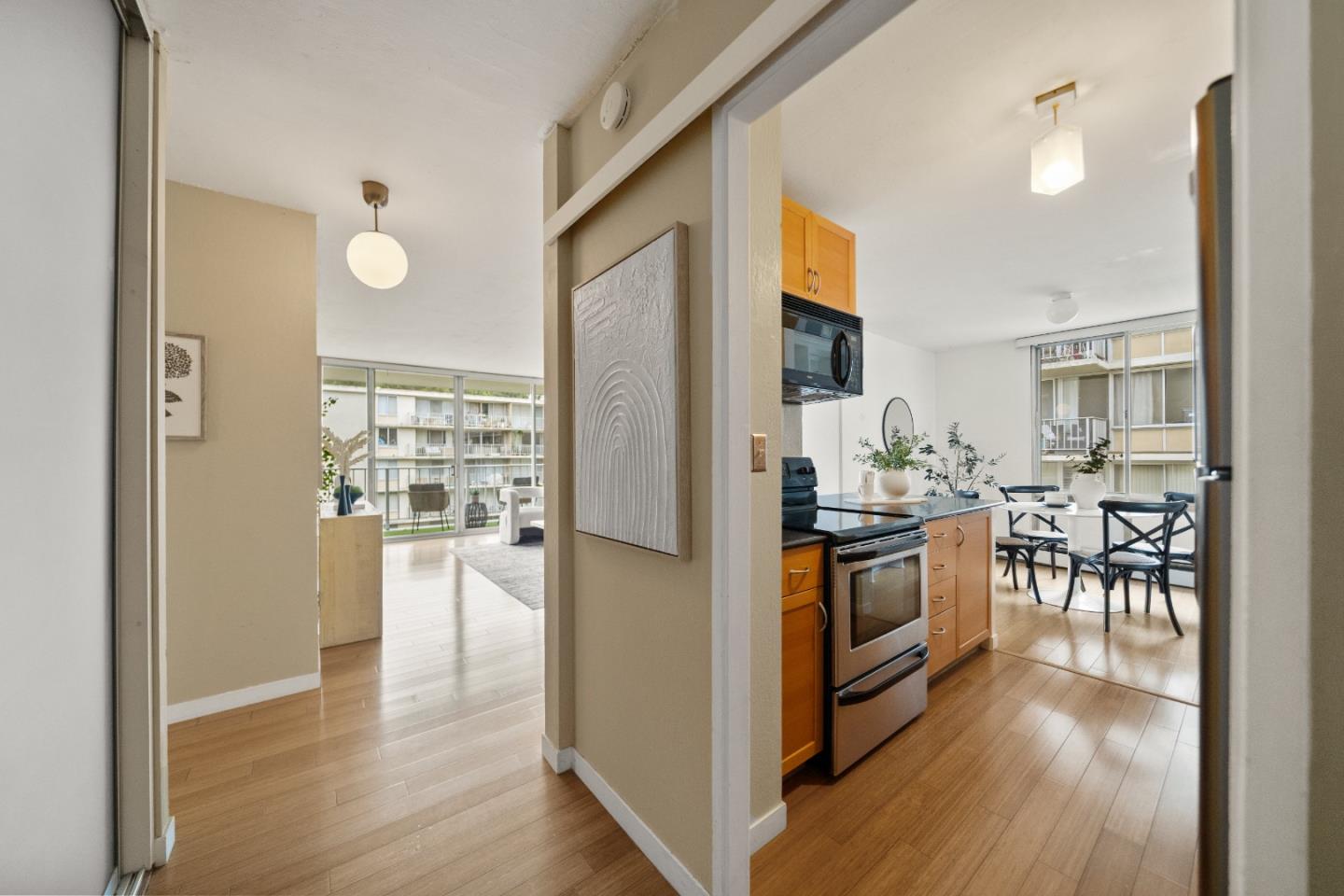 Detail Gallery Image 15 of 60 For 300 Davey Glen Rd #3728,  Belmont,  CA 94002 - 1 Beds | 1 Baths