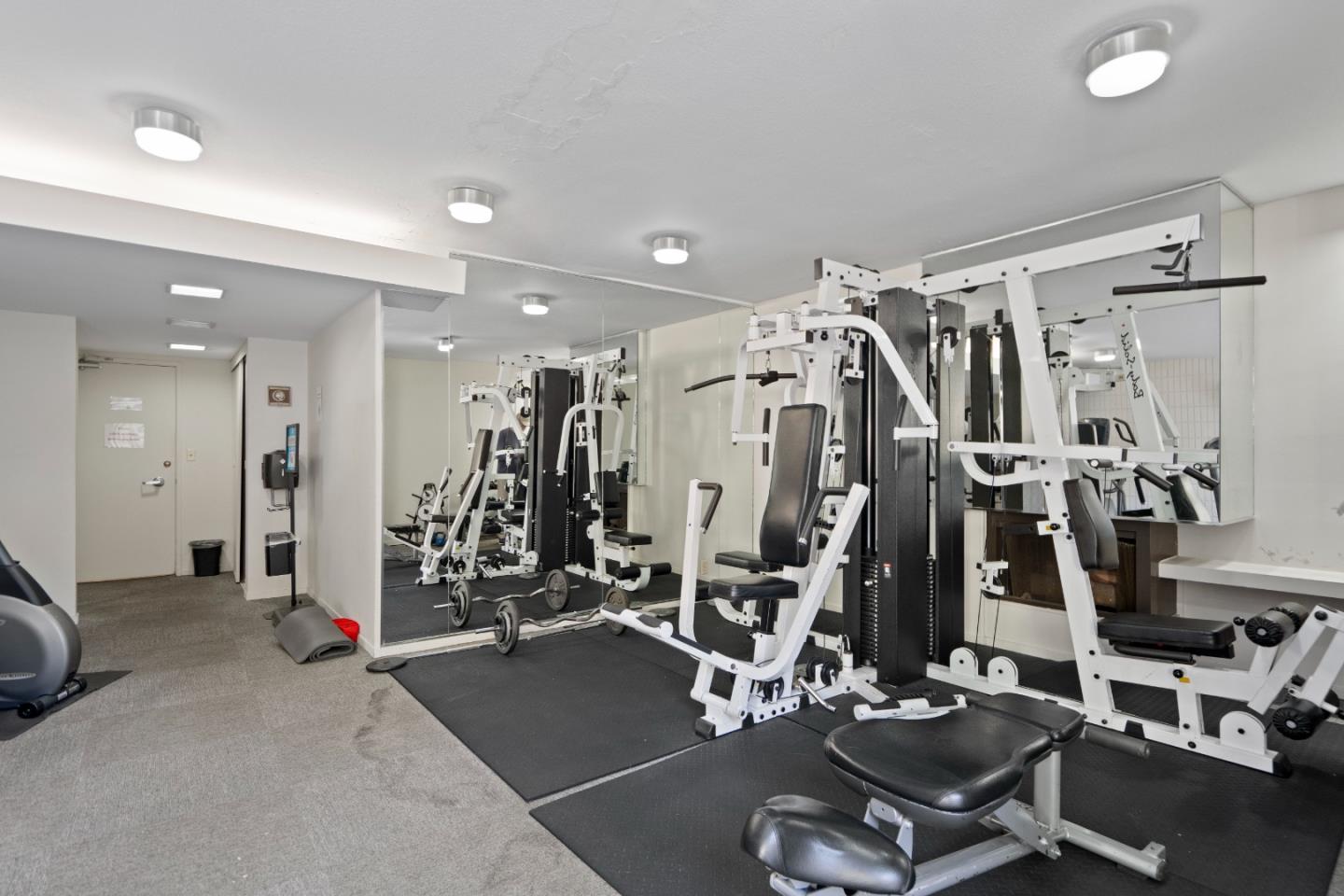 Detail Gallery Image 41 of 60 For 300 Davey Glen Rd #3728,  Belmont,  CA 94002 - 1 Beds | 1 Baths