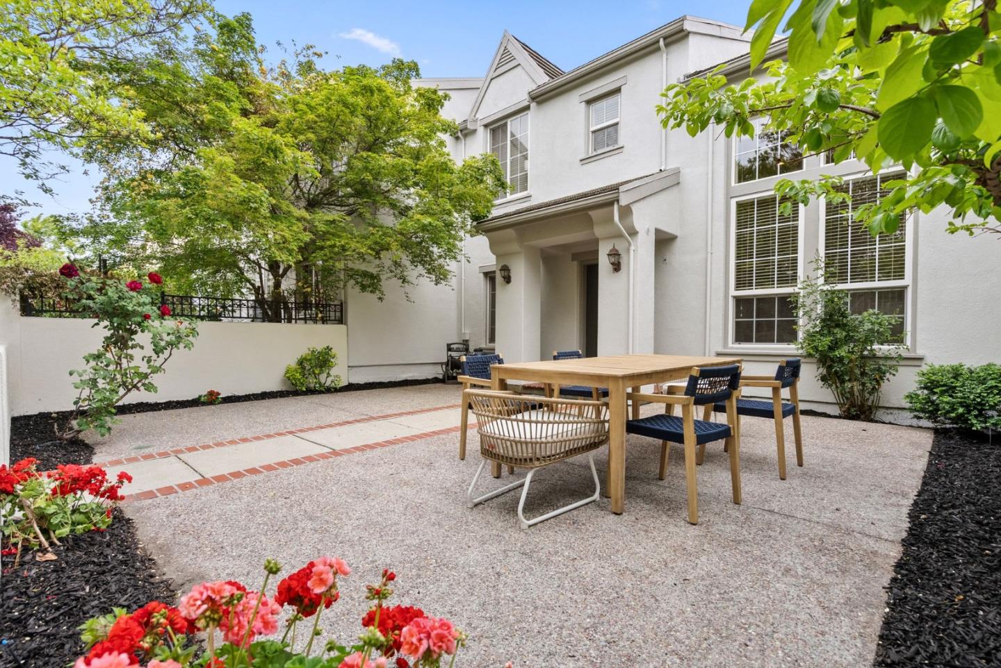 Detail Gallery Image 31 of 35 For 4291 Delacroix Ct, San Jose,  CA 95135 - 2 Beds | 2/1 Baths