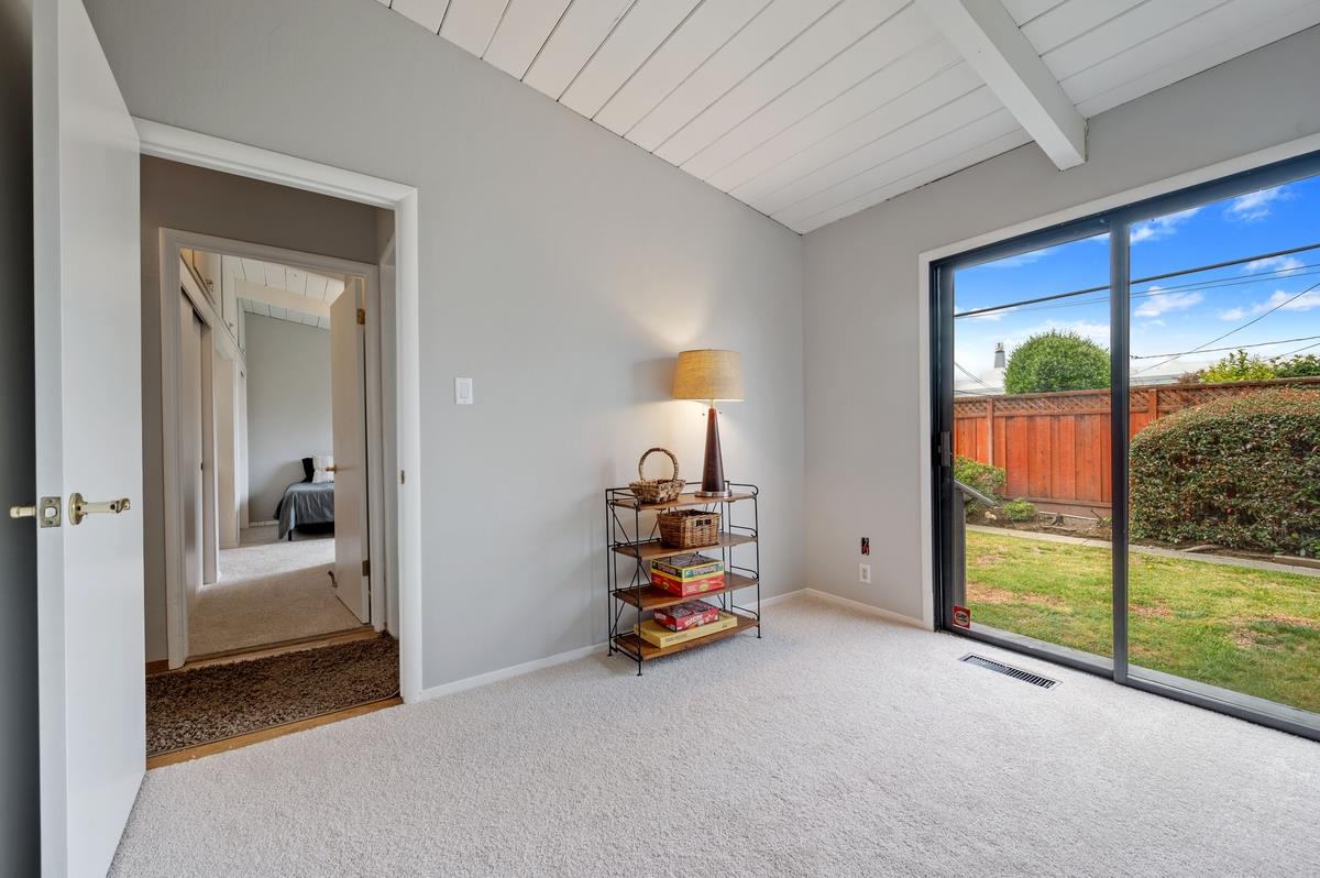 Detail Gallery Image 13 of 15 For 1611 Roberta Dr, San Mateo,  CA 94403 - 3 Beds | 2 Baths
