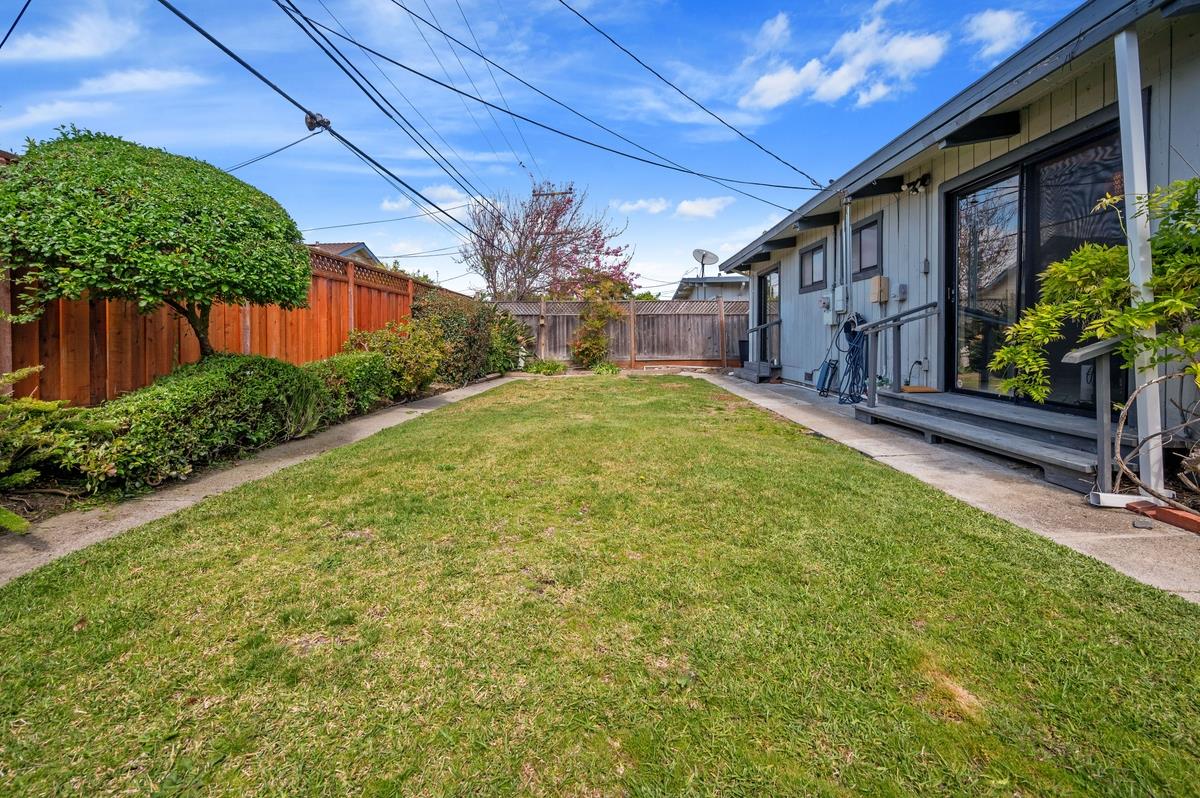 Detail Gallery Image 14 of 15 For 1611 Roberta Dr, San Mateo,  CA 94403 - 3 Beds | 2 Baths