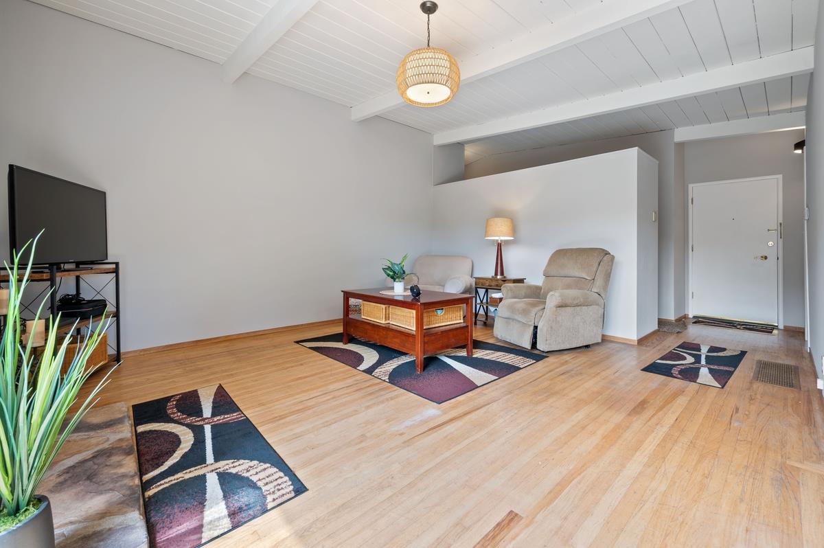 Detail Gallery Image 2 of 15 For 1611 Roberta Dr, San Mateo,  CA 94403 - 3 Beds | 2 Baths