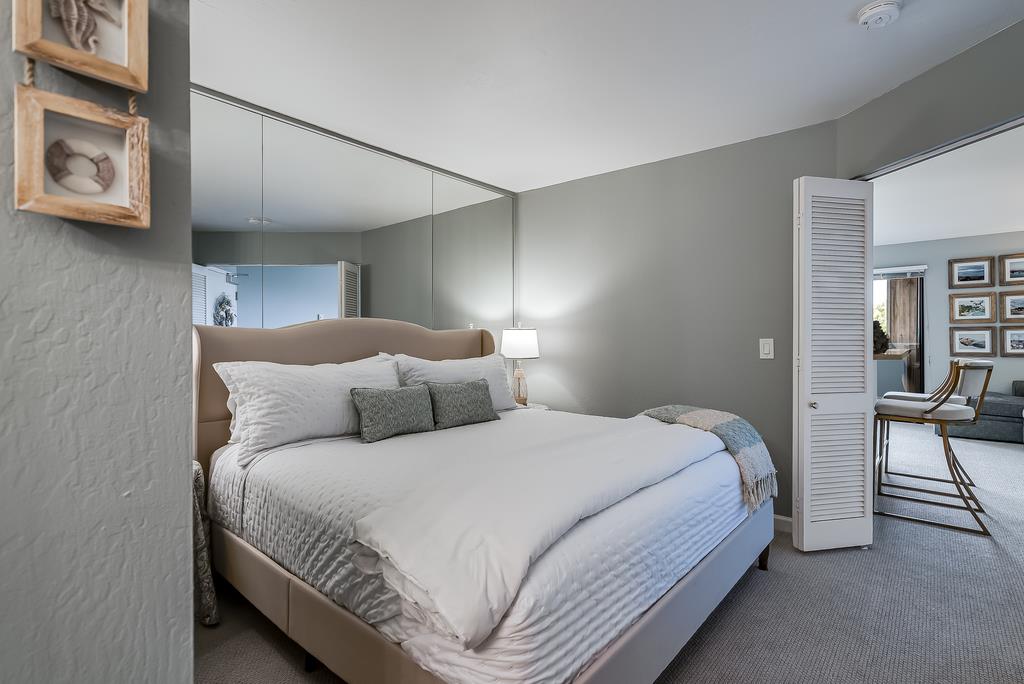 Detail Gallery Image 12 of 22 For 125 Surf Way #336,  Monterey,  CA 93940 - 1 Beds | 1 Baths