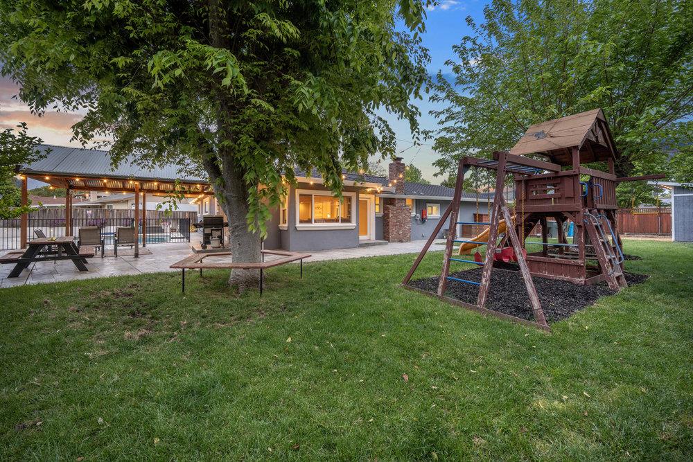 Detail Gallery Image 30 of 45 For 740 Roble Dr, Morgan Hill,  CA 95037 - 3 Beds | 2 Baths