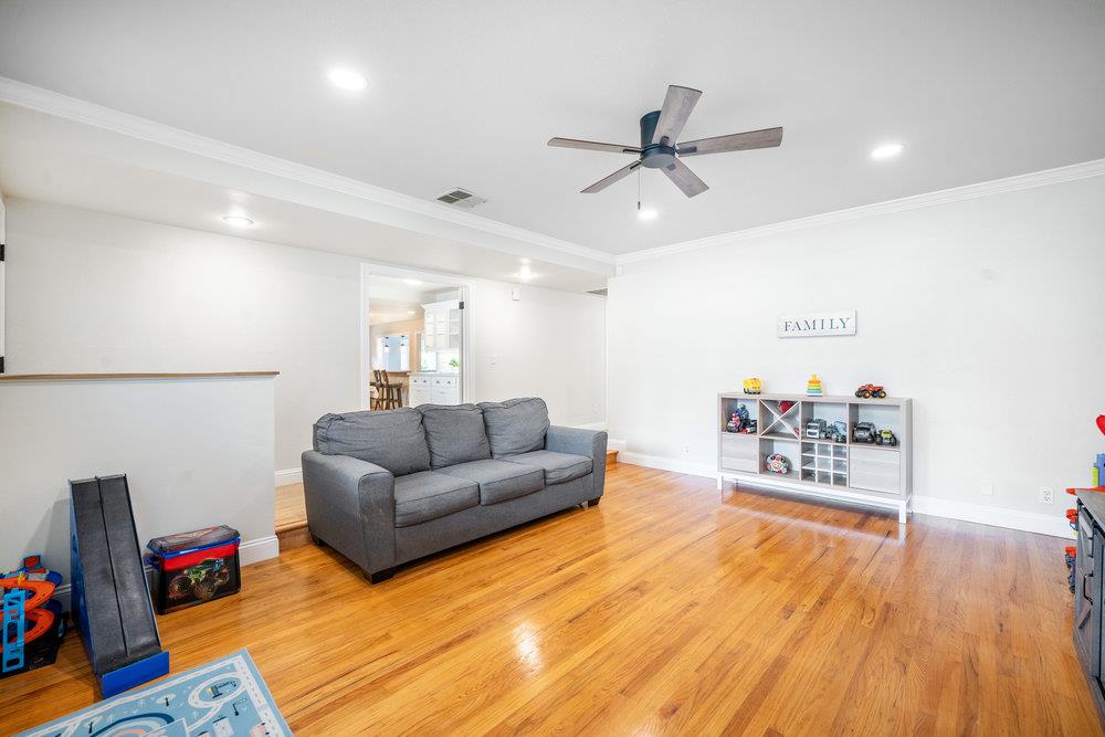 Detail Gallery Image 5 of 45 For 740 Roble Dr, Morgan Hill,  CA 95037 - 3 Beds | 2 Baths