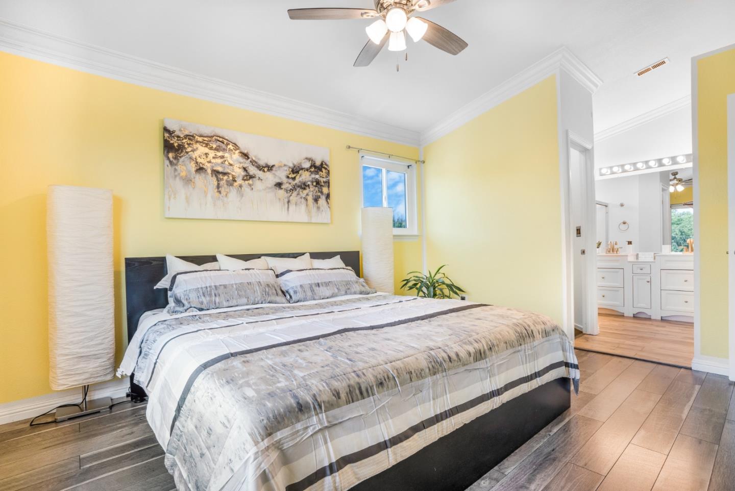 Detail Gallery Image 12 of 42 For 9251 Mockingbird Ln, Gilroy,  CA 95020 - 4 Beds | 2/1 Baths