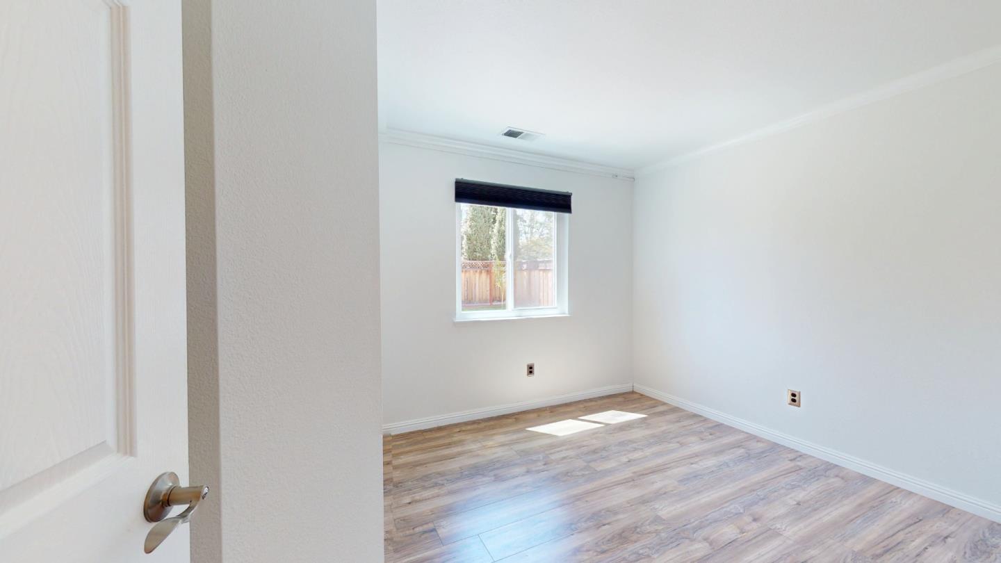 Detail Gallery Image 23 of 42 For 9251 Mockingbird Ln, Gilroy,  CA 95020 - 4 Beds | 2/1 Baths