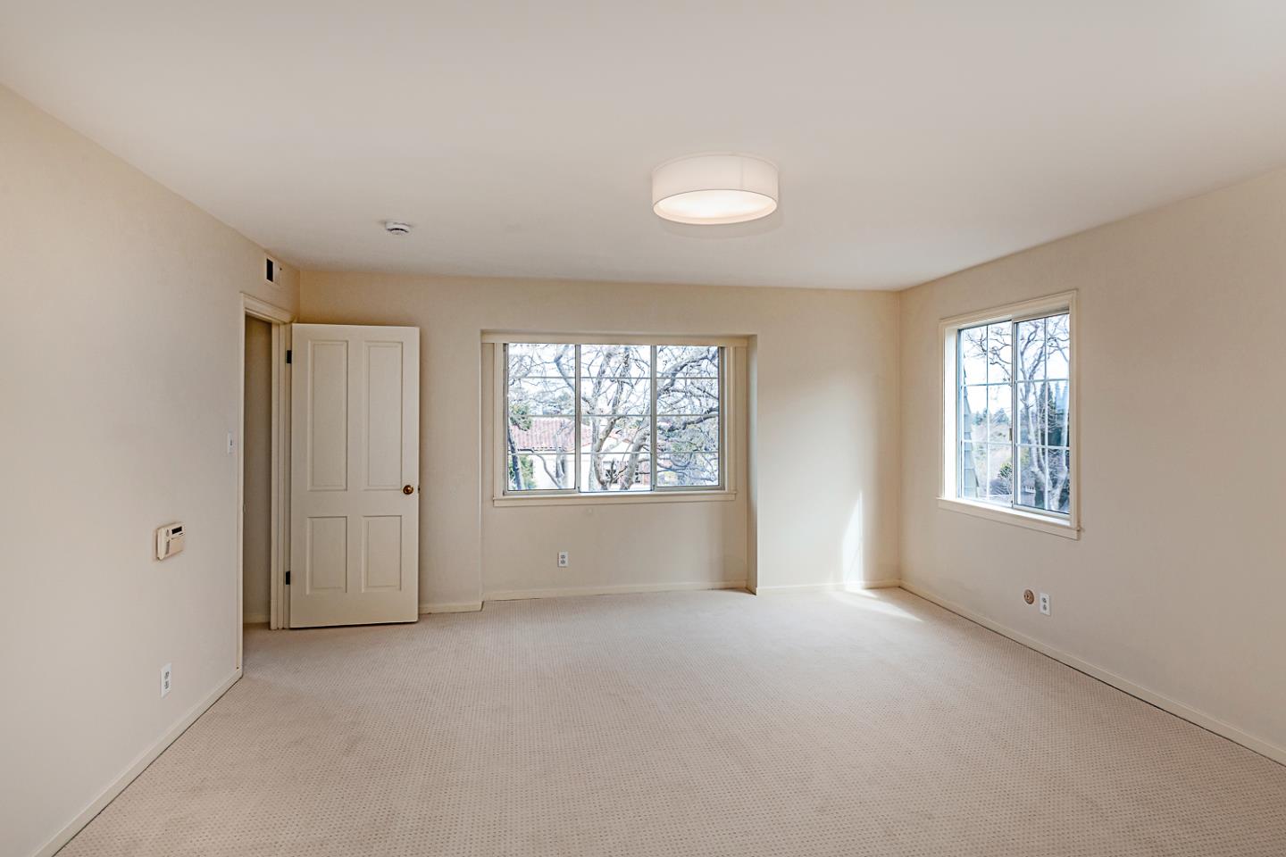 Detail Gallery Image 18 of 41 For 324 Georgetown Ave, San Mateo,  CA 94402 - 5 Beds | 3/1 Baths
