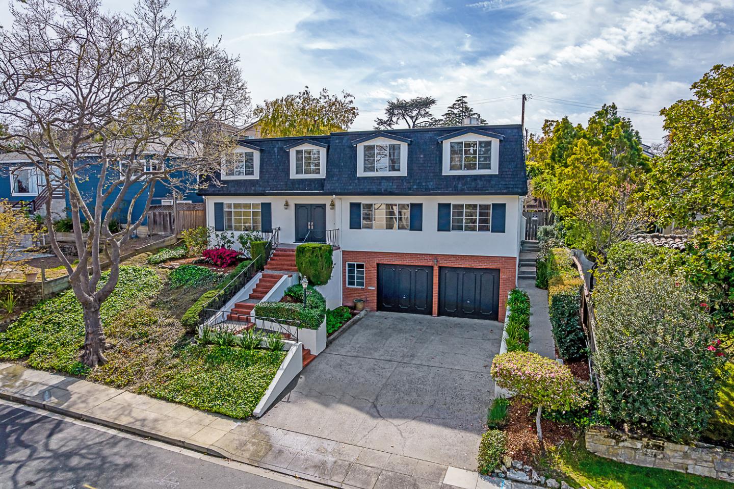 Detail Gallery Image 2 of 41 For 324 Georgetown Ave, San Mateo,  CA 94402 - 5 Beds | 3/1 Baths