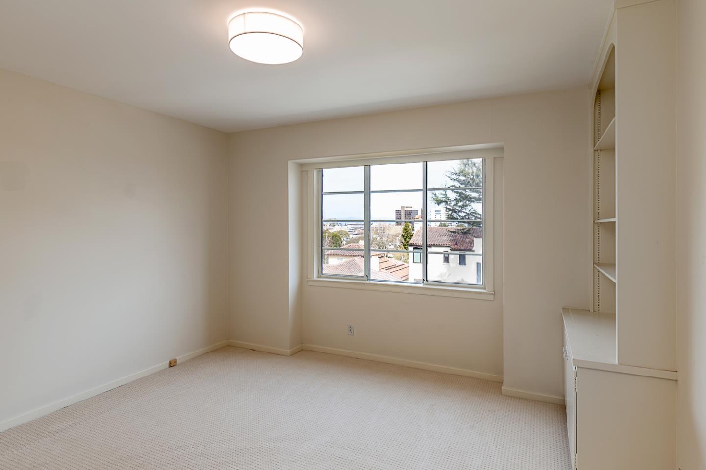 Detail Gallery Image 25 of 41 For 324 Georgetown Ave, San Mateo,  CA 94402 - 5 Beds | 3/1 Baths