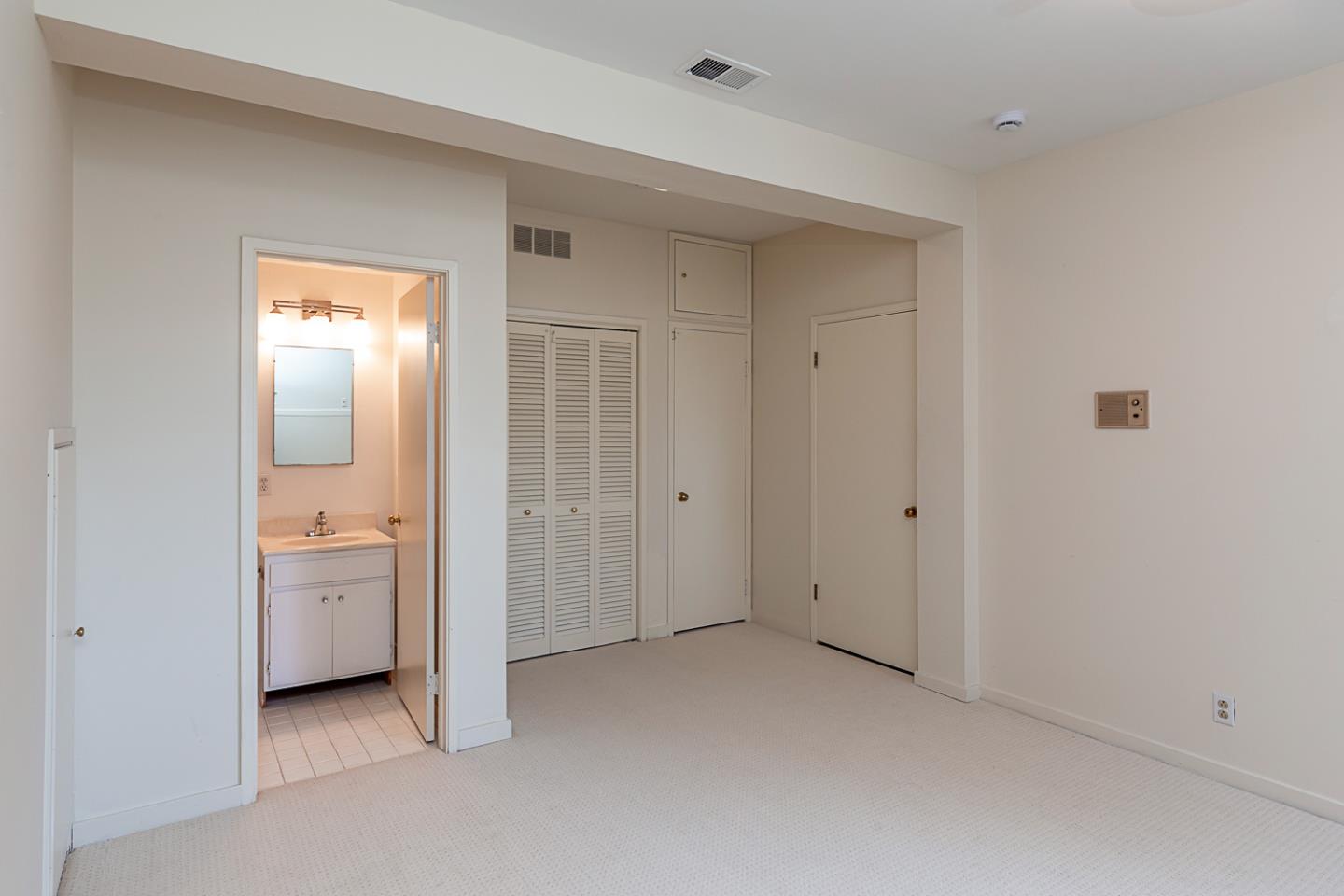 Detail Gallery Image 28 of 41 For 324 Georgetown Ave, San Mateo,  CA 94402 - 5 Beds | 3/1 Baths